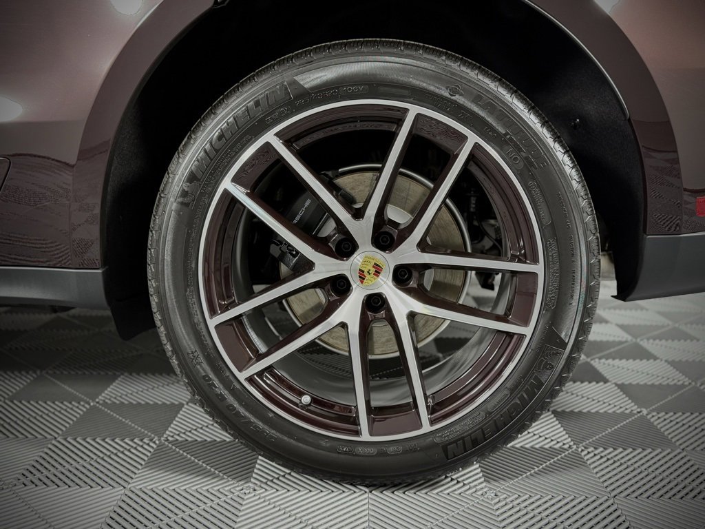 New 2025 Porsche Macan image 16
