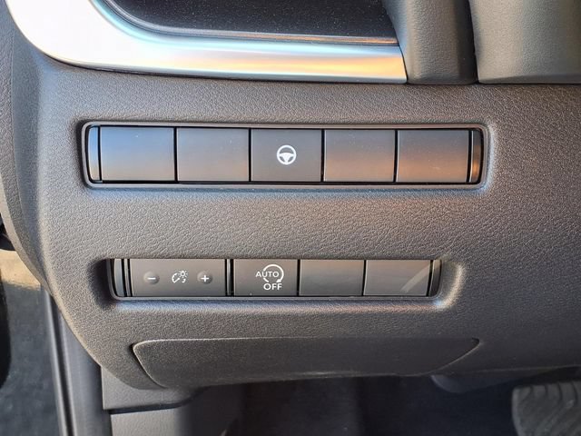 Used 2023 Nissan Rogue SV FWD image 14