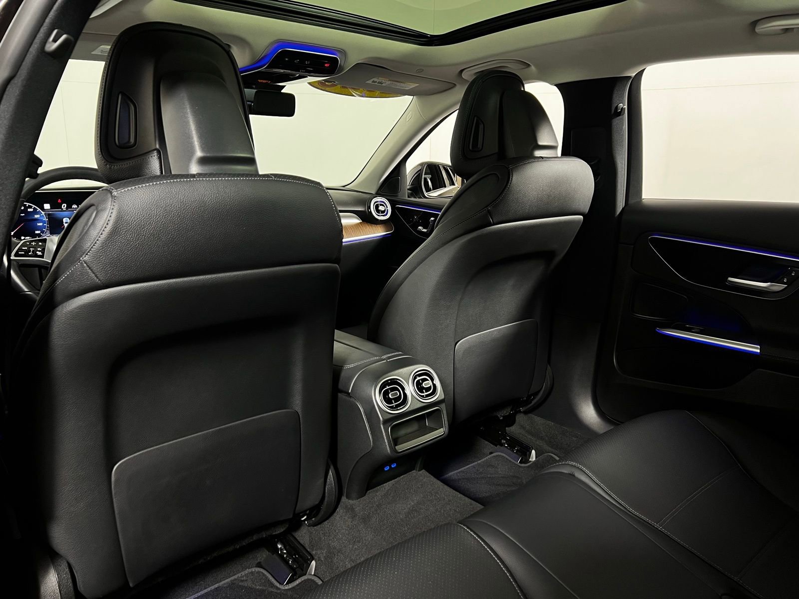 Used 2023 Mercedes-Benz C 300 4MATIC Sedan image 22