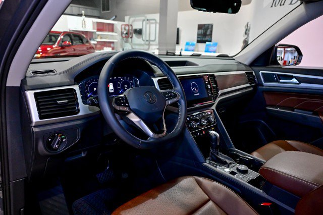 Used 2022 Volkswagen Atlas SE image 14