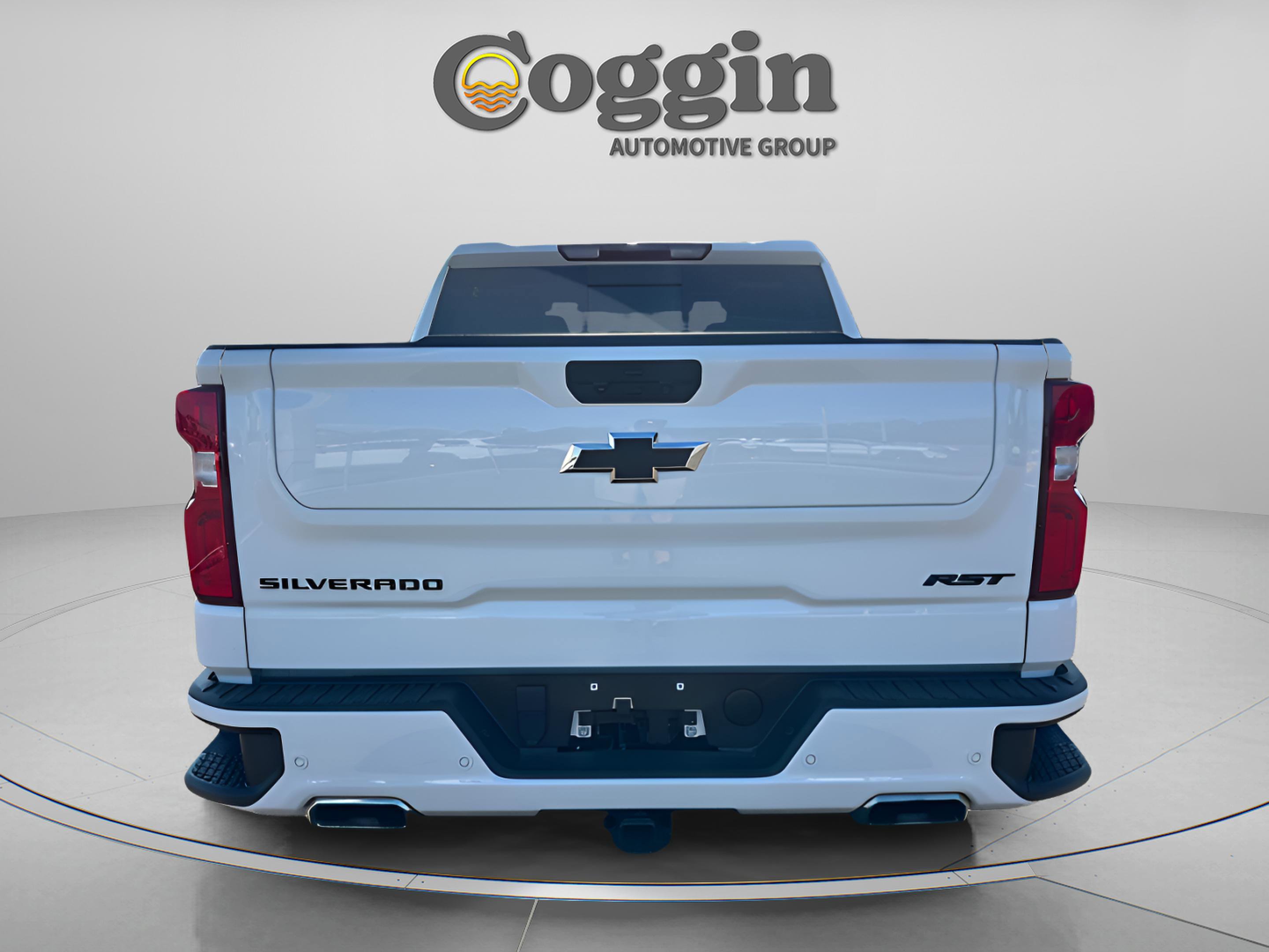 Used 2024 Chevrolet Silverado 1500 RST w/ Convenience Package II image 4