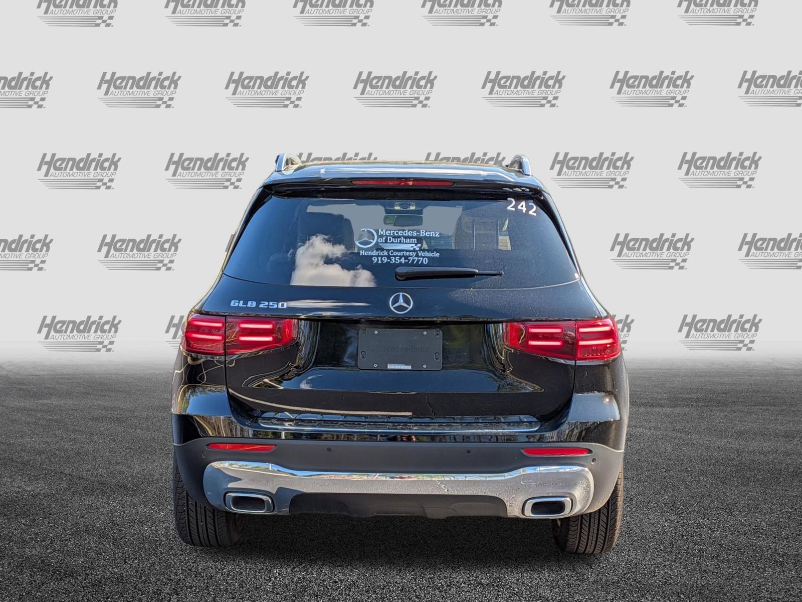 Used 2025 Mercedes-Benz GLB 250 250 image 9