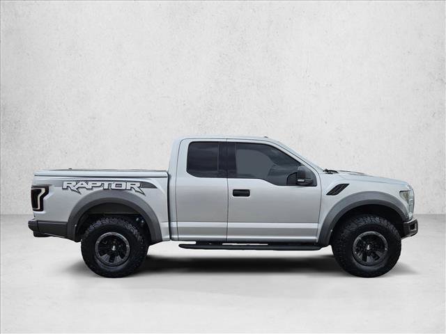 Used 2017 Ford F150 Raptor w/ Exterior Graphics Package image 4
