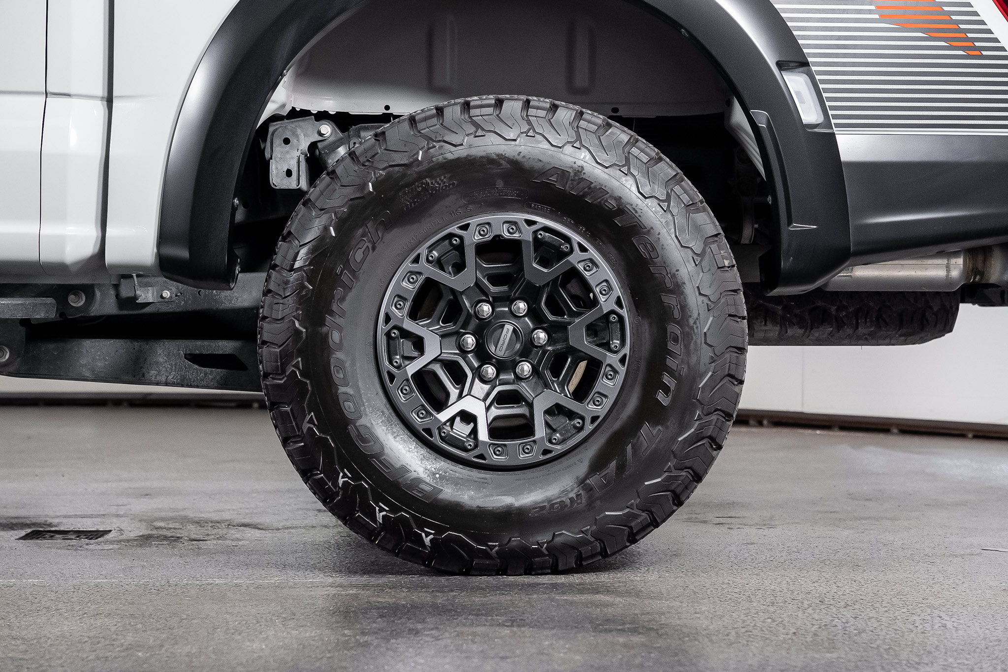 Used 2024 Ford F150 Raptor w/ Equipment Group 803A Raptor R AWD/4WD image 19