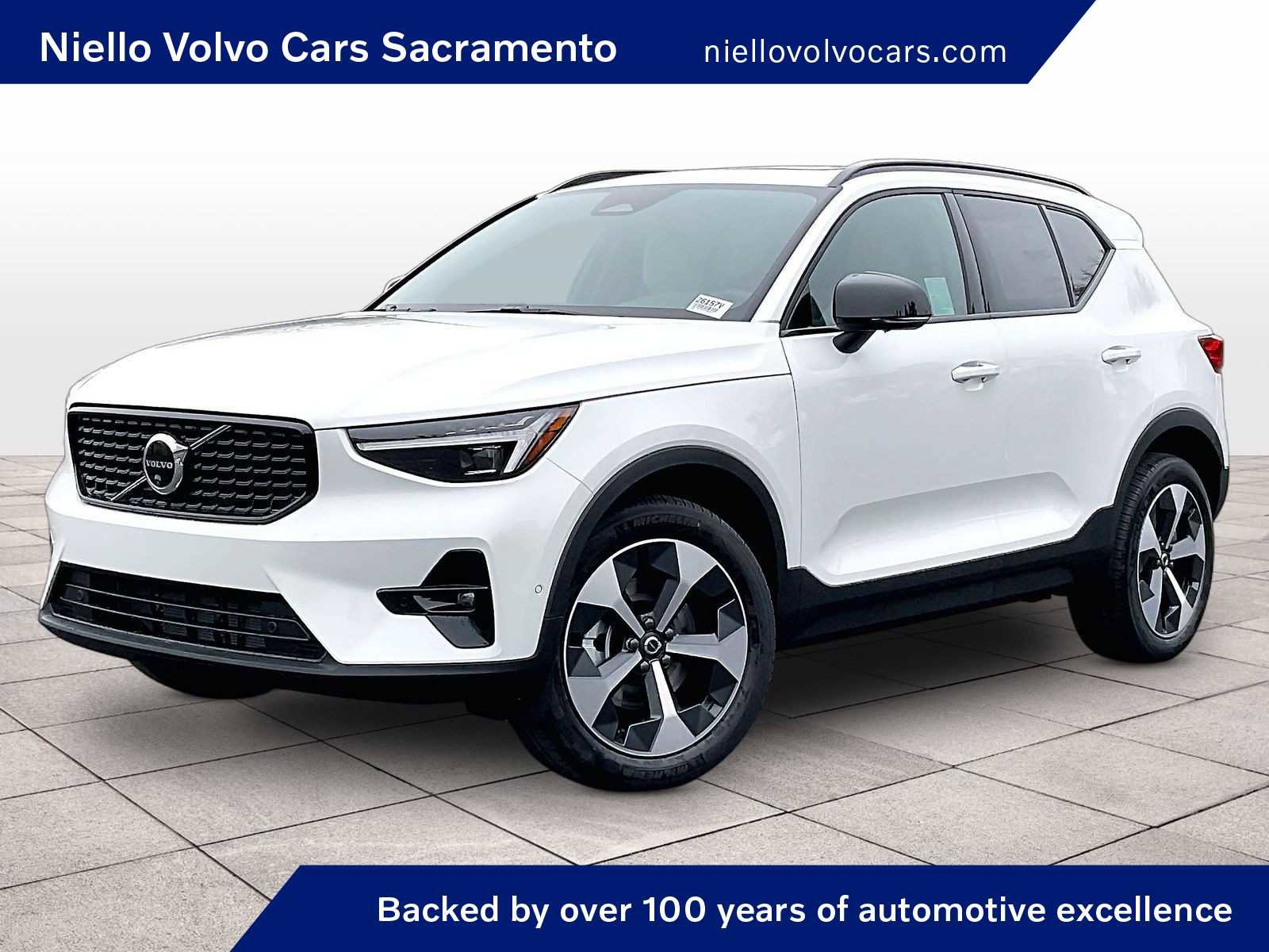 New 2026 Volvo XC40 B5 Plus w/ Protection Package Premier