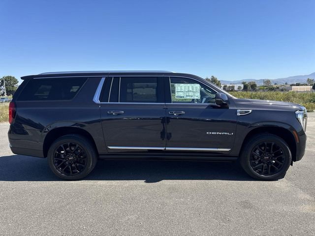 New 2026 GMC Yukon XL Denali w/ Denali Reserve Package image 3