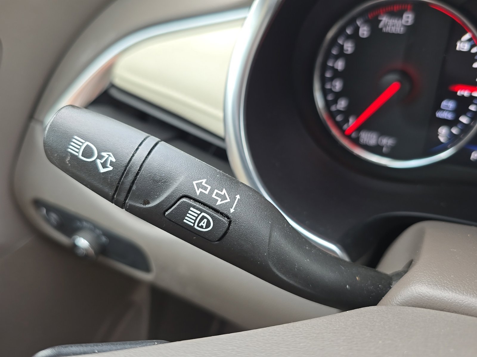 Used 2024 Chevrolet Malibu LT FWD image 23