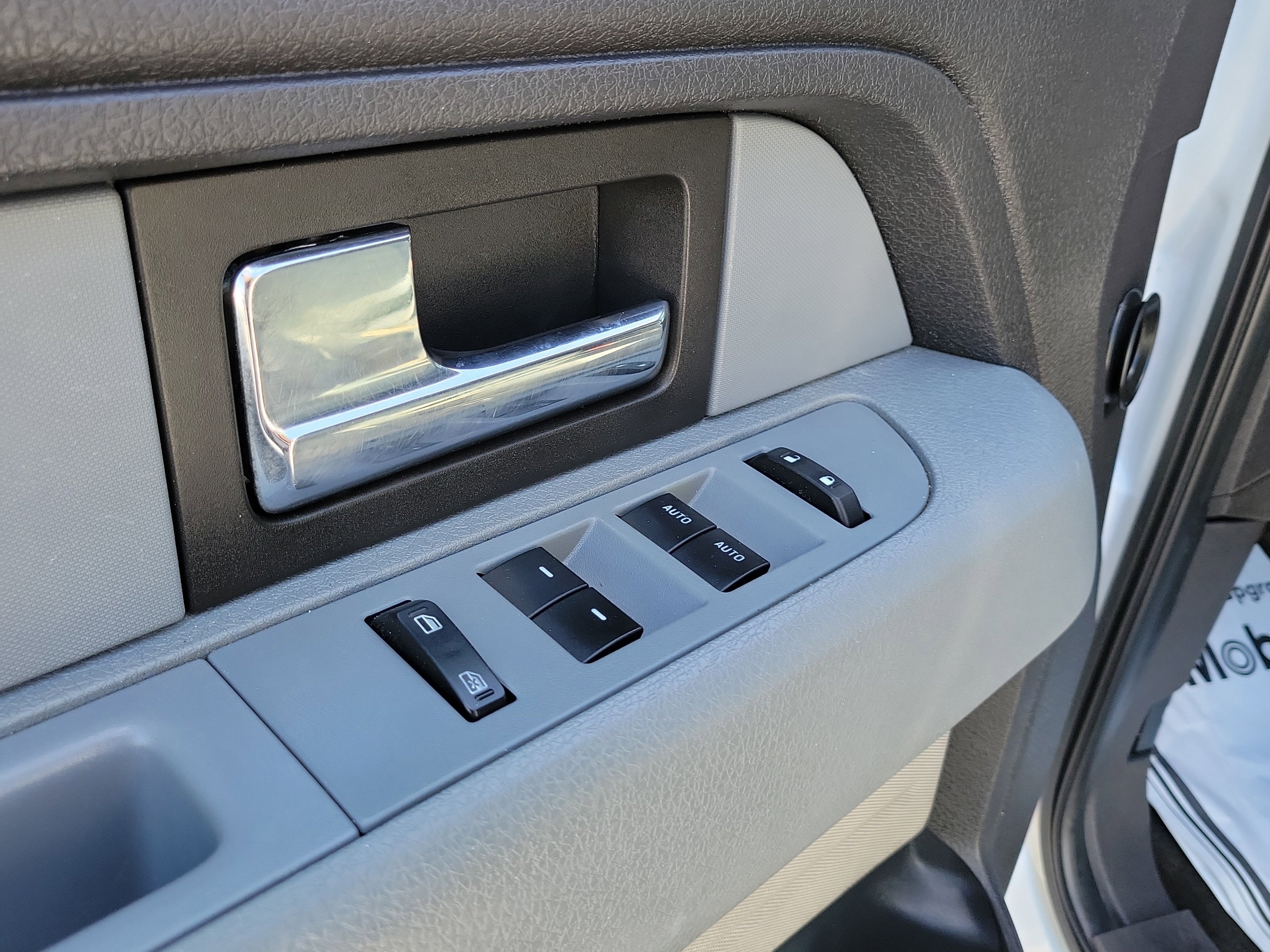 Used 2014 Ford F150 XLT w/ Equipment Group 302A Luxury image 17