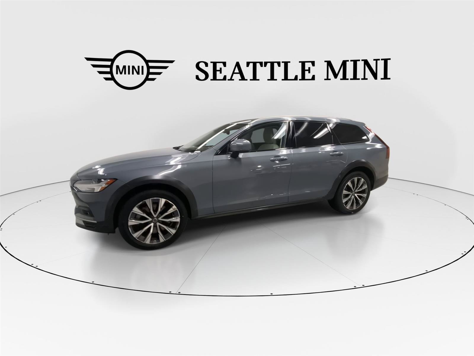 Used 2022 Volvo V90 B6 Cross Country w/ Advanced Package AWD/4WD image 5