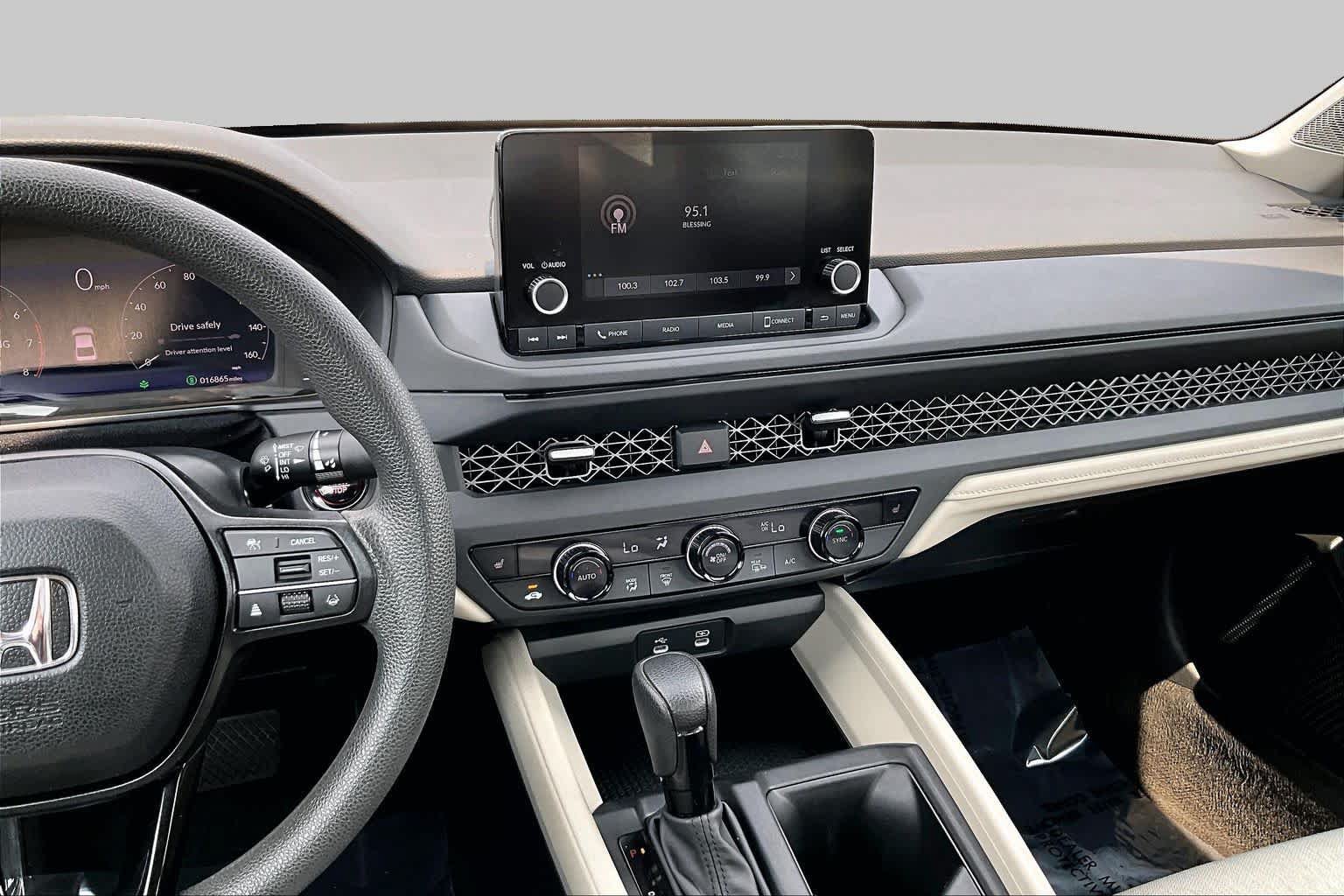 Used 2024 Honda Accord EX image 7