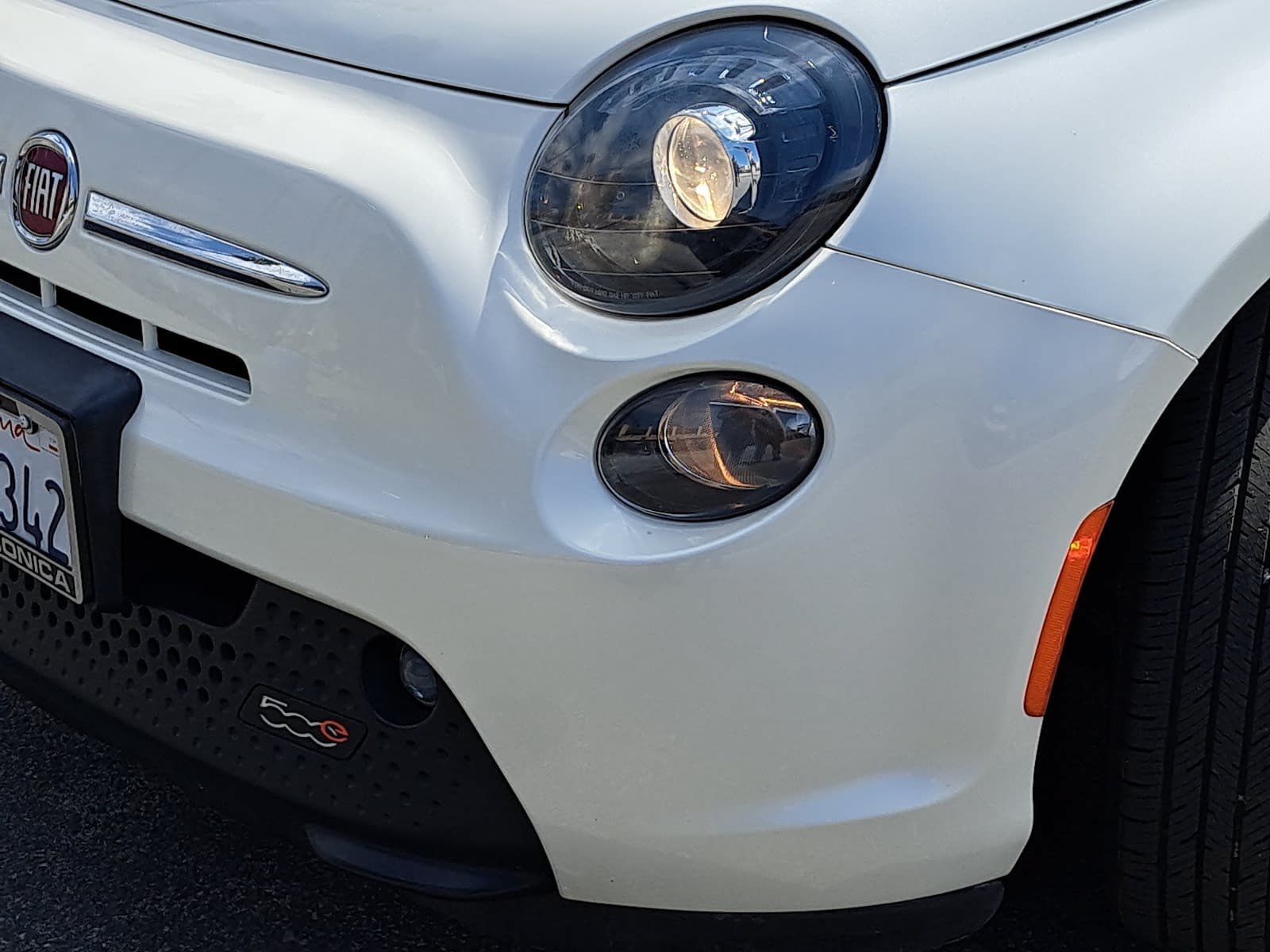 Used 2018 FIAT 500 e w/ Esport Package FWD image 32