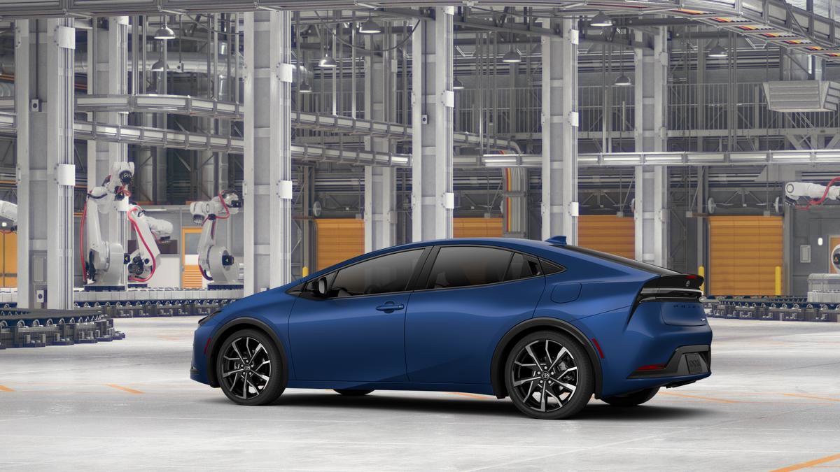 New 2026 Toyota Prius Plug-In Hybrid FWD image 5