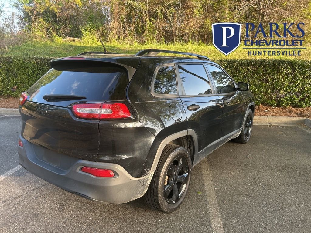 Used 2017 Jeep Cherokee Sport image 24