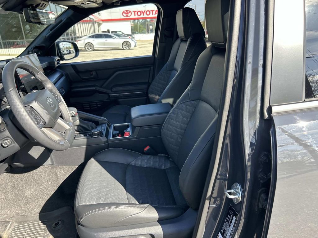 Used 2025 Toyota 4Runner TRD Off-Road Premium w/ Tow Technology Package image 16