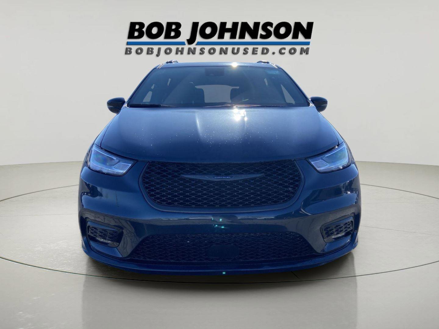 Used 2025 Chrysler Pacifica Limited image 24