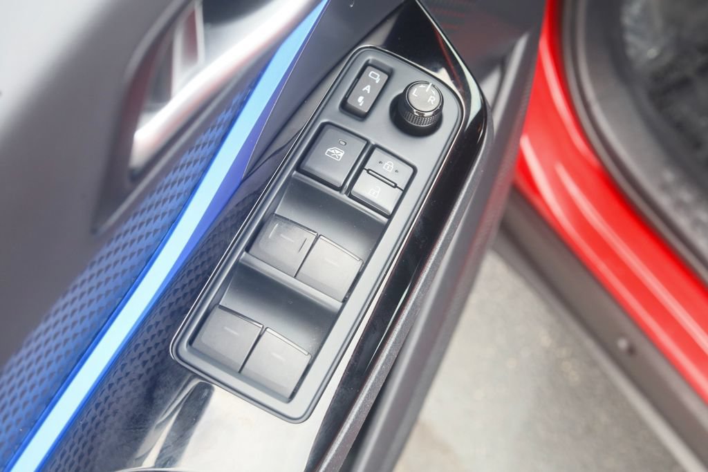 Certified 2021 Toyota C-HR XLE FWD image 23