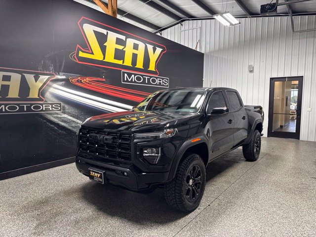 Used 2024 GMC Canyon Elevation w/ Elevation Premium Package AWD/4WD image 1