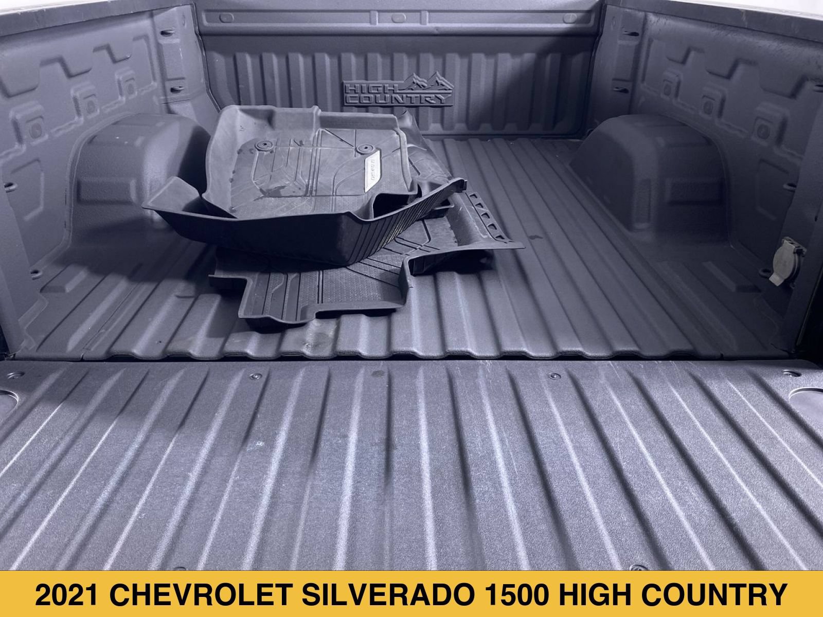 Certified 2021 Chevrolet Silverado 1500 High Country w/ Technology Package AWD/4WD image 15