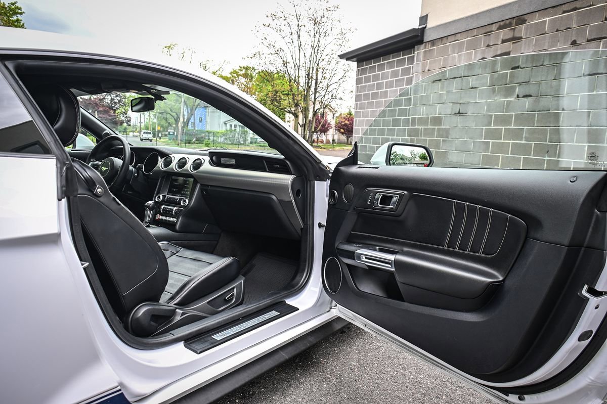 Used 2015 Ford Mustang GT Premium w/ Equipment Group 401A RWD image 13