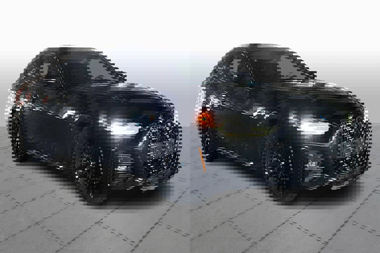 Used 2022 BMW 430i 430i w/ M Sport Package image 3