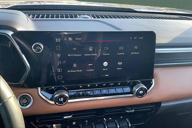 Used 2023 GMC Canyon AT4 image 19