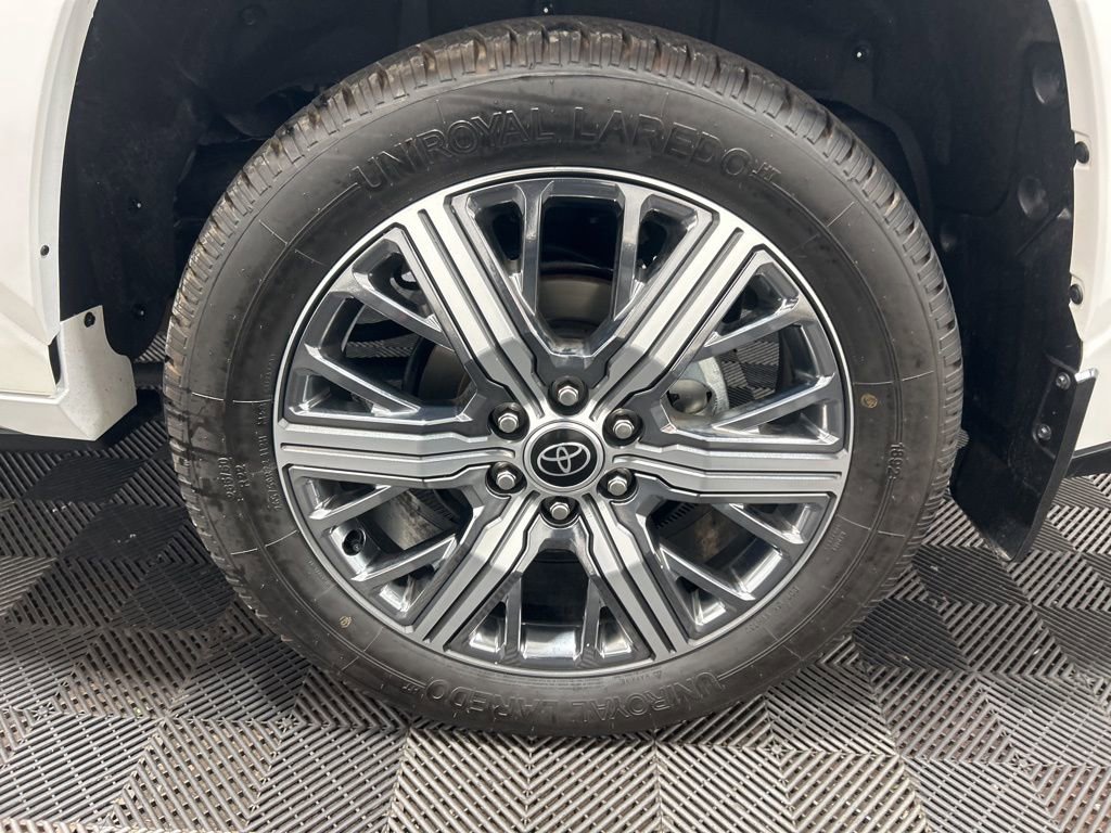 Used 2024 Toyota Sequoia Capstone image 37
