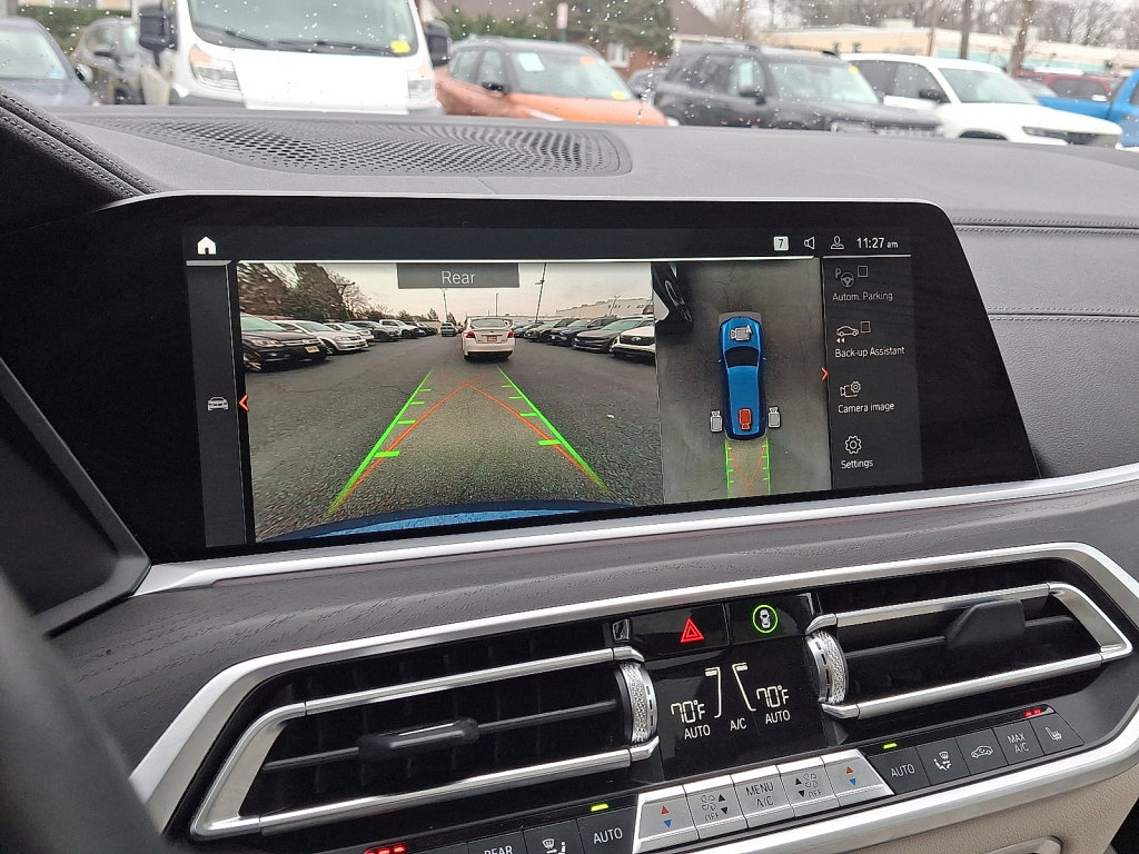 Used 2022 BMW X7 xDrive40i w/ Premium Package image 25