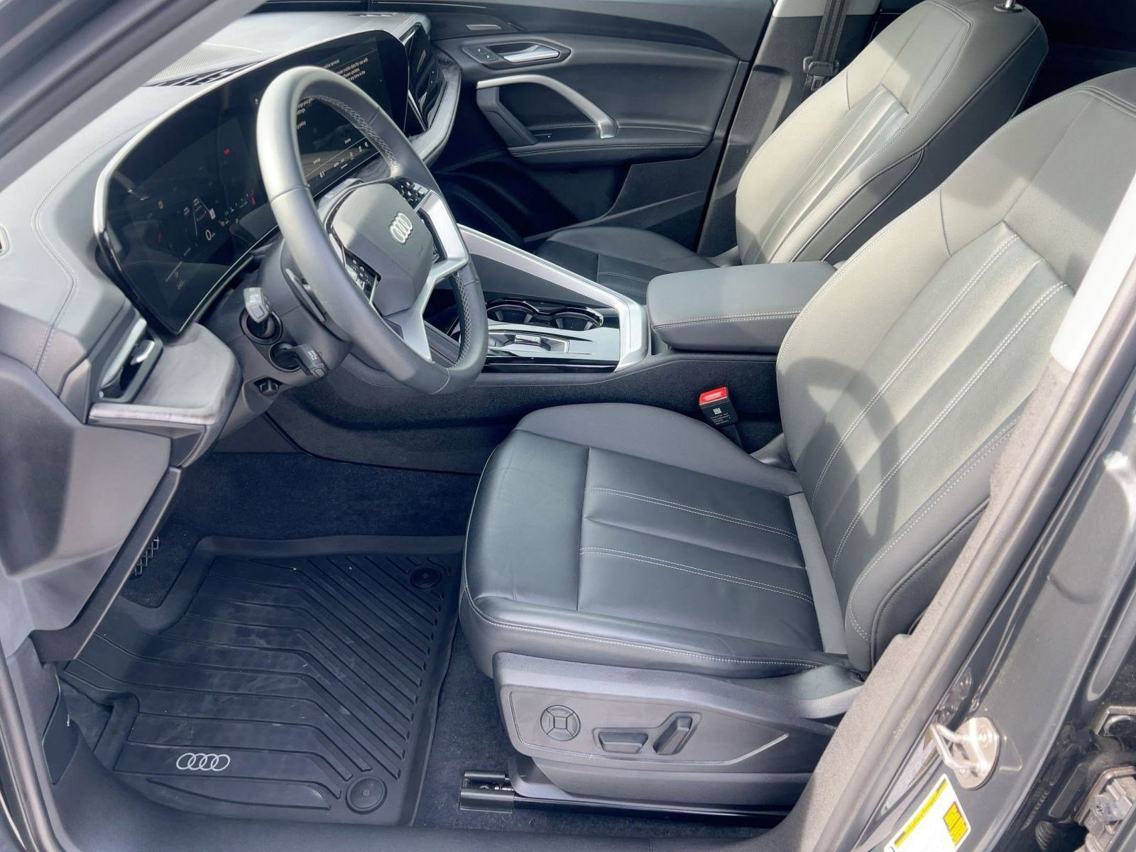 Certified 2025 Audi Q5 Premium Plus w/ Premium Plus image 5