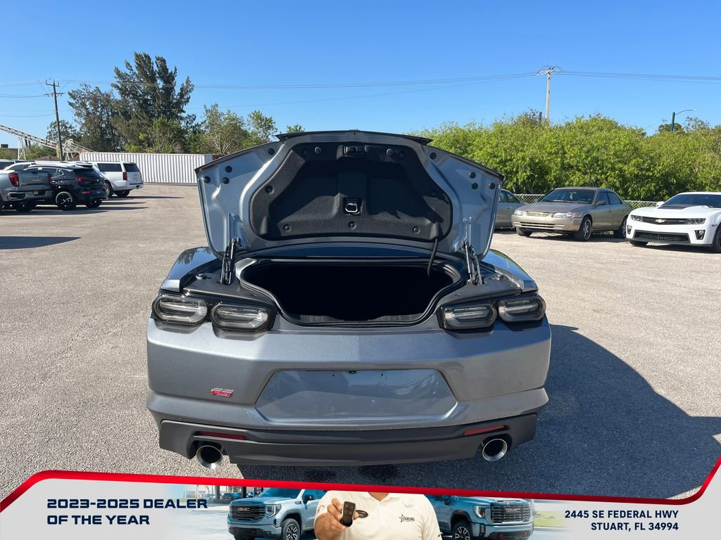 Used 2022 Chevrolet Camaro LT w/ RS Package image 11