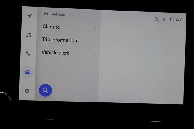 Used 2024 Toyota Highlander LE image 30