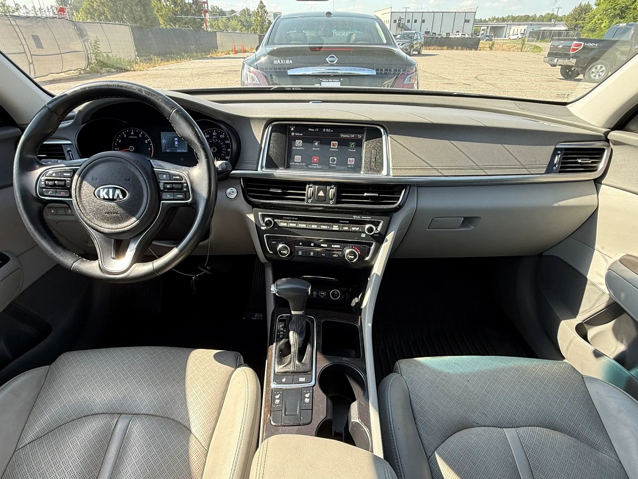 Used 2016 Kia Optima EX w/ Premium Package FWD image 3
