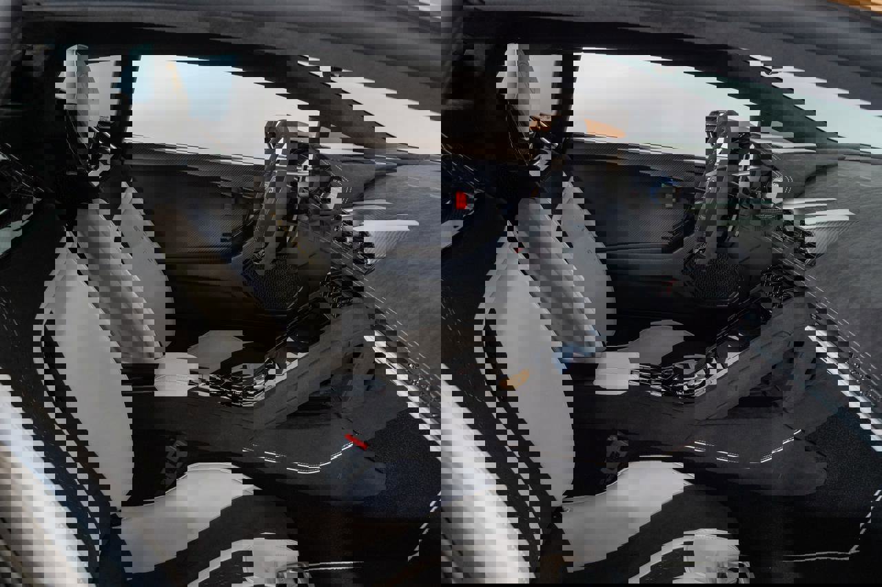 Used 2024 Lamborghini Huracan Tecnica image 10