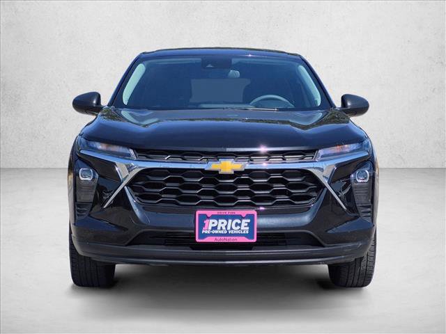 Used 2024 Chevrolet Trax LS FWD image 2