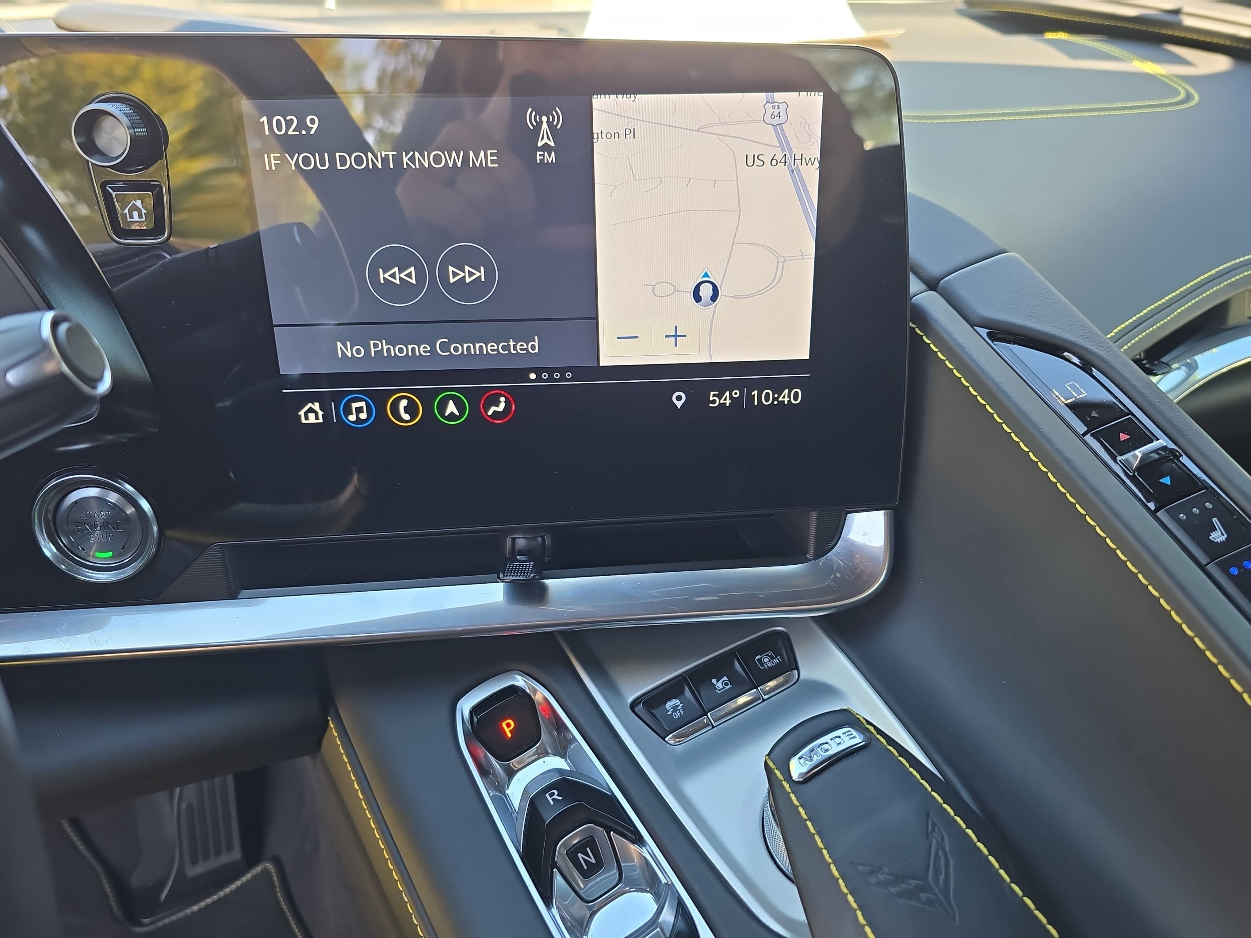 Used 2020 Chevrolet Corvette Stingray Premium Cpe w/ 3LT Preferred Equipment Group RWD image 17