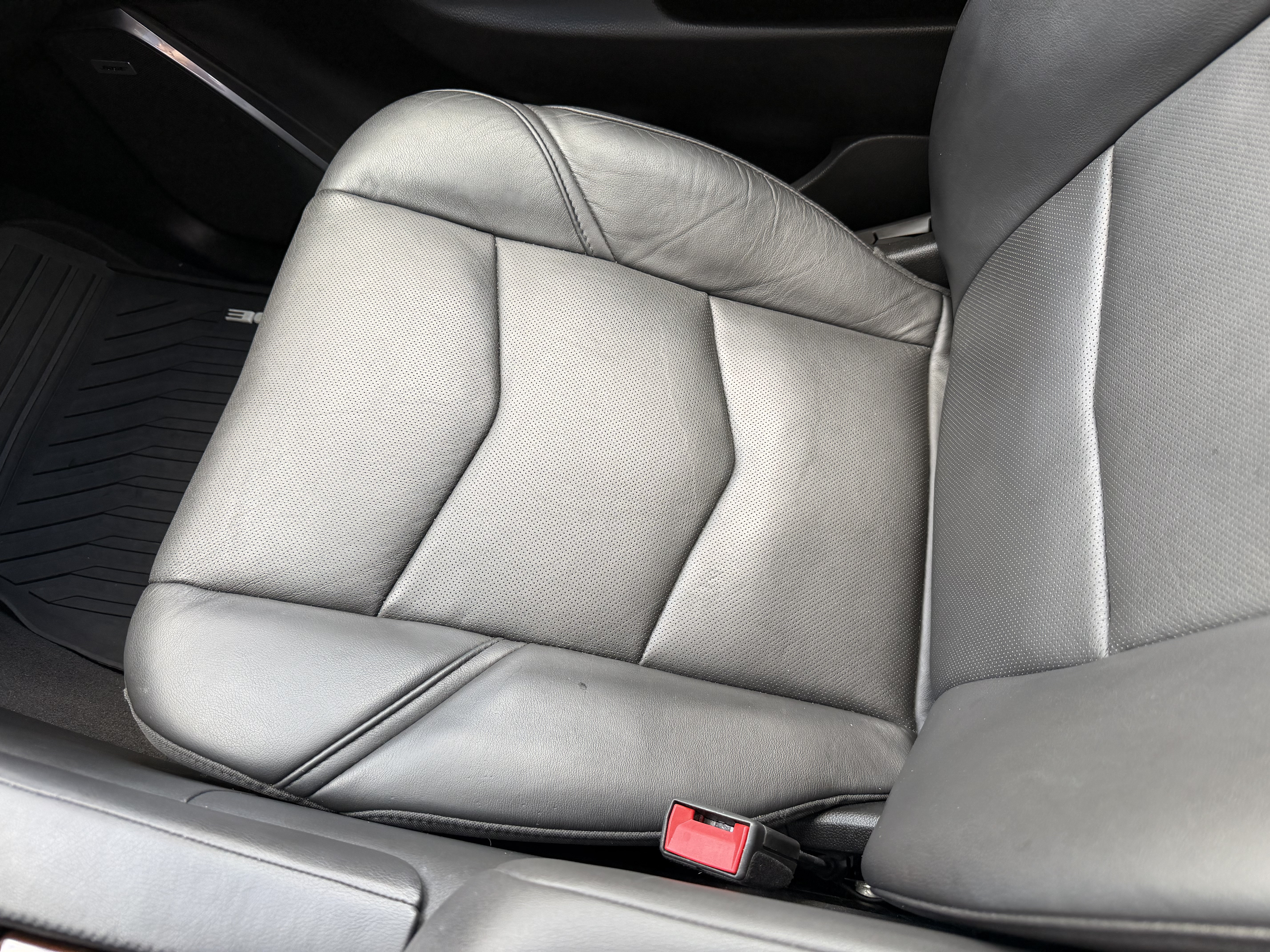 Used 2019 Cadillac Escalade ESV Luxury AWD/4WD image 49