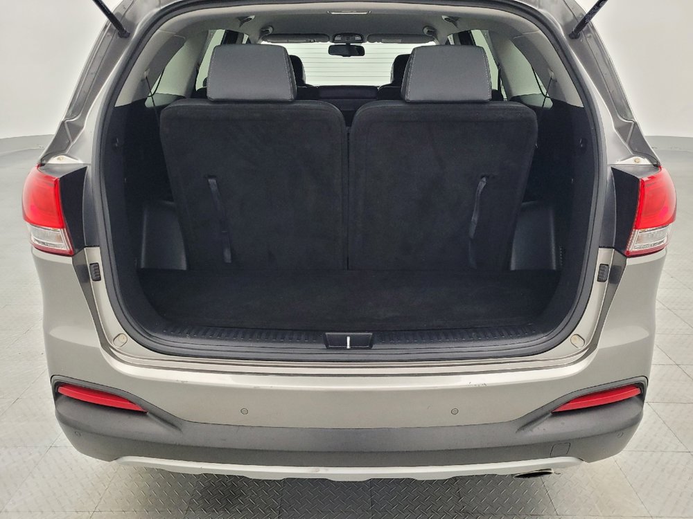 Used 2017 Kia Sorento EX image 29