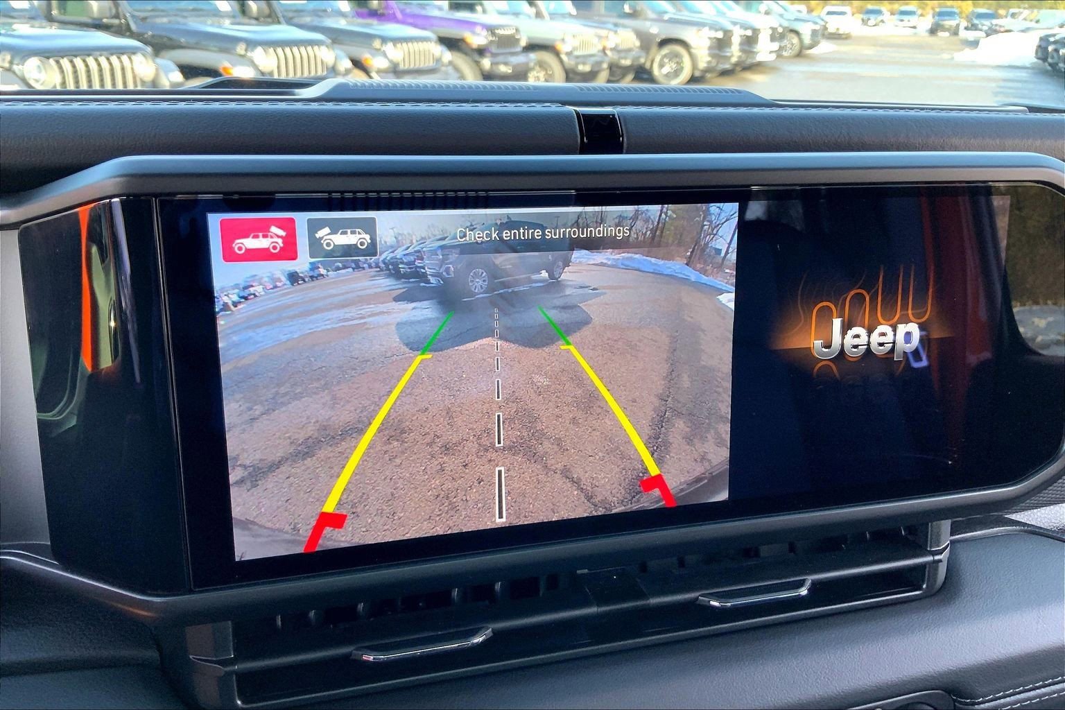 Certified 2025 Jeep Wrangler Unlimited Rubicon image 27