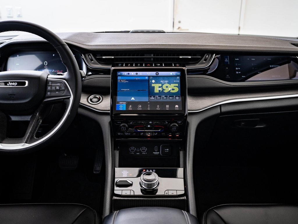 Used 2024 Jeep Grand Cherokee Limited 4xe image 29