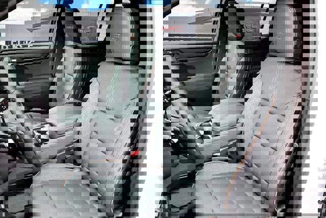 New 2026 GMC Acadia AT4 w/ Luxury Package image 10