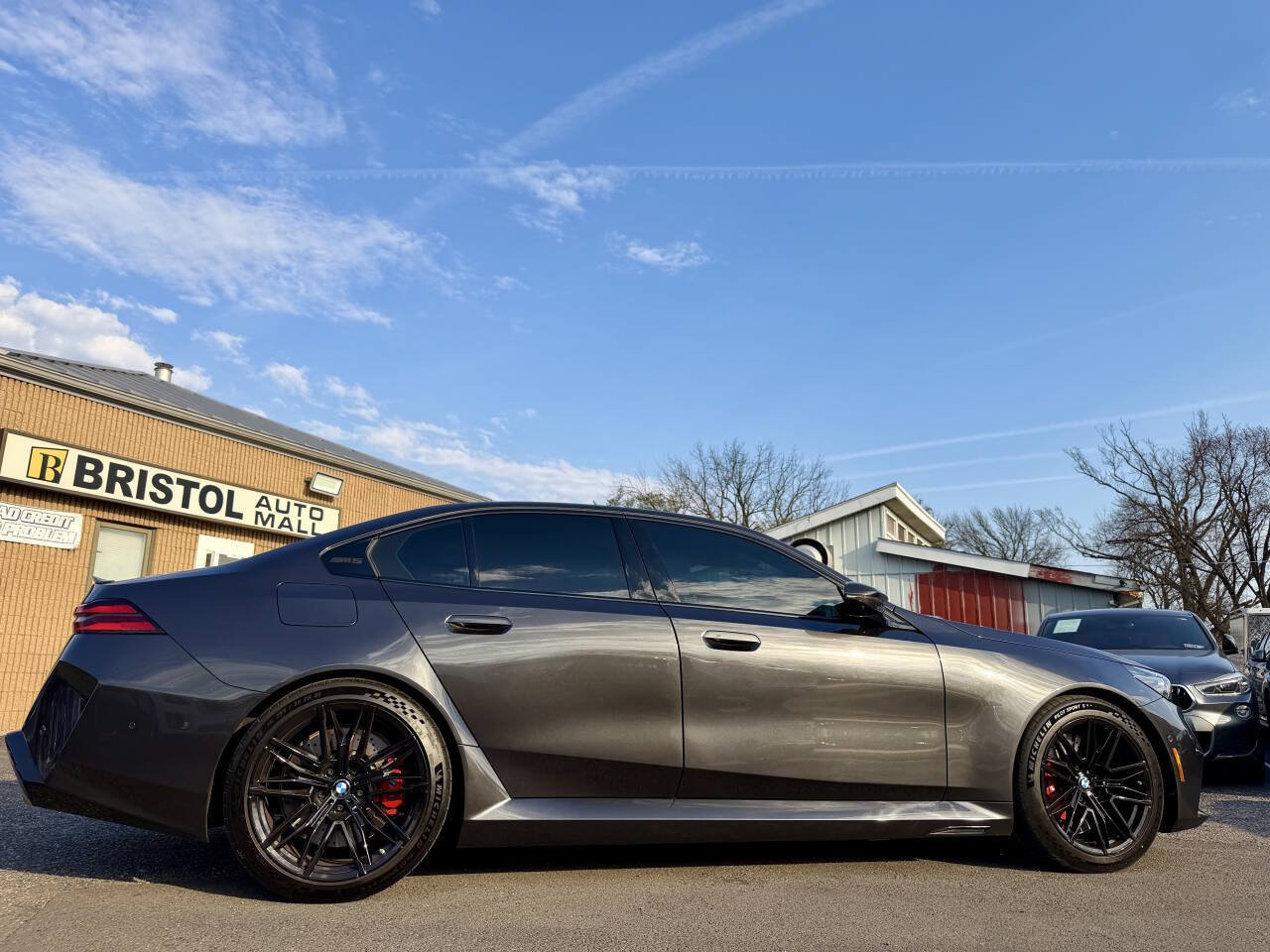 Used 2026 BMW M5 w/ Carbon Package AWD/4WD image 56
