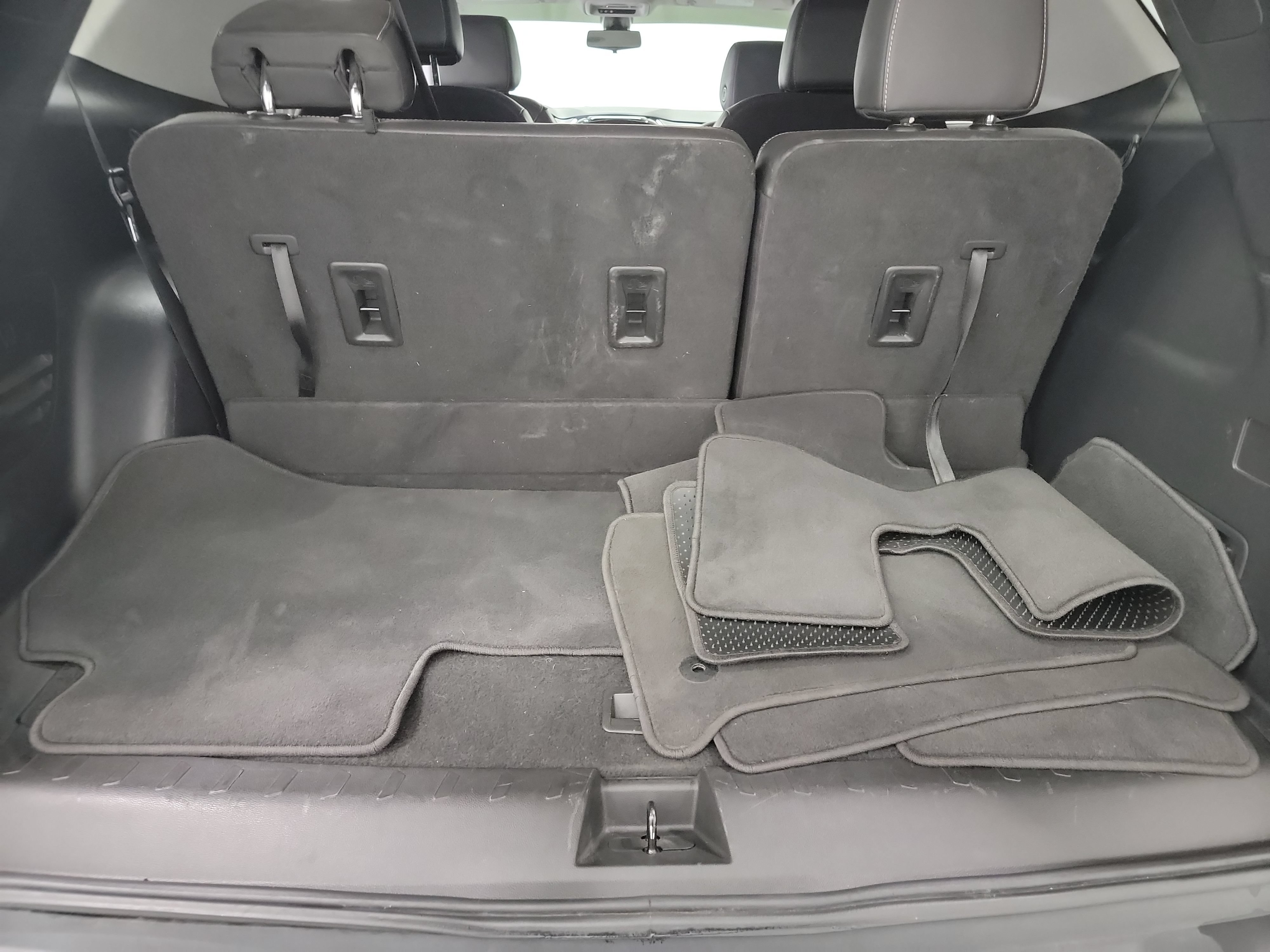 Used 2020 Chevrolet Traverse RS FWD image 25