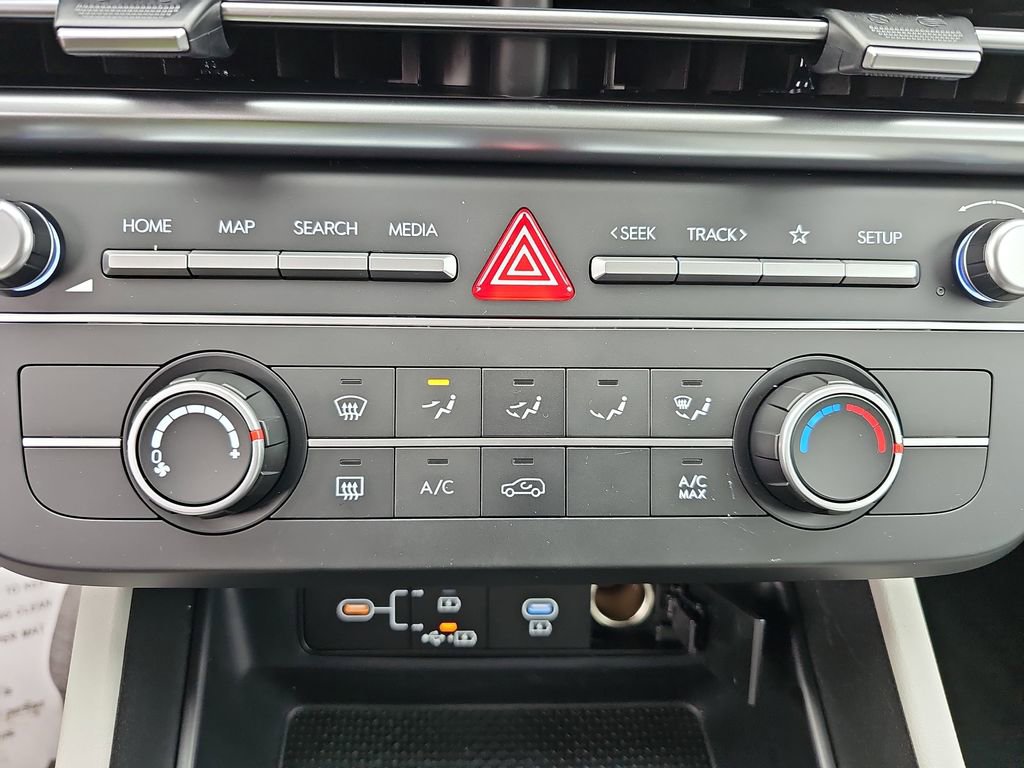 New 2026 Hyundai Tucson SE image 22