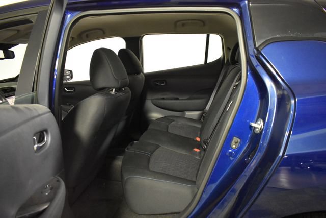 Certified 2025 Nissan Leaf SV Plus FWD image 30