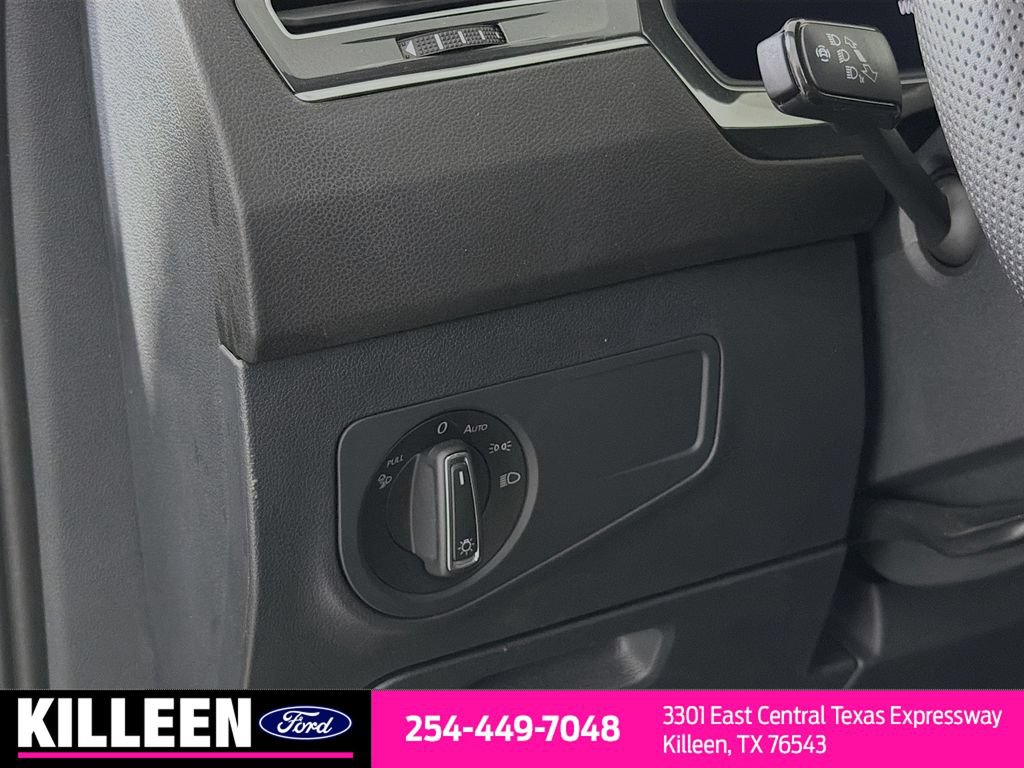 Used 2024 Volkswagen Tiguan SEL R-Line AWD/4WD image 10