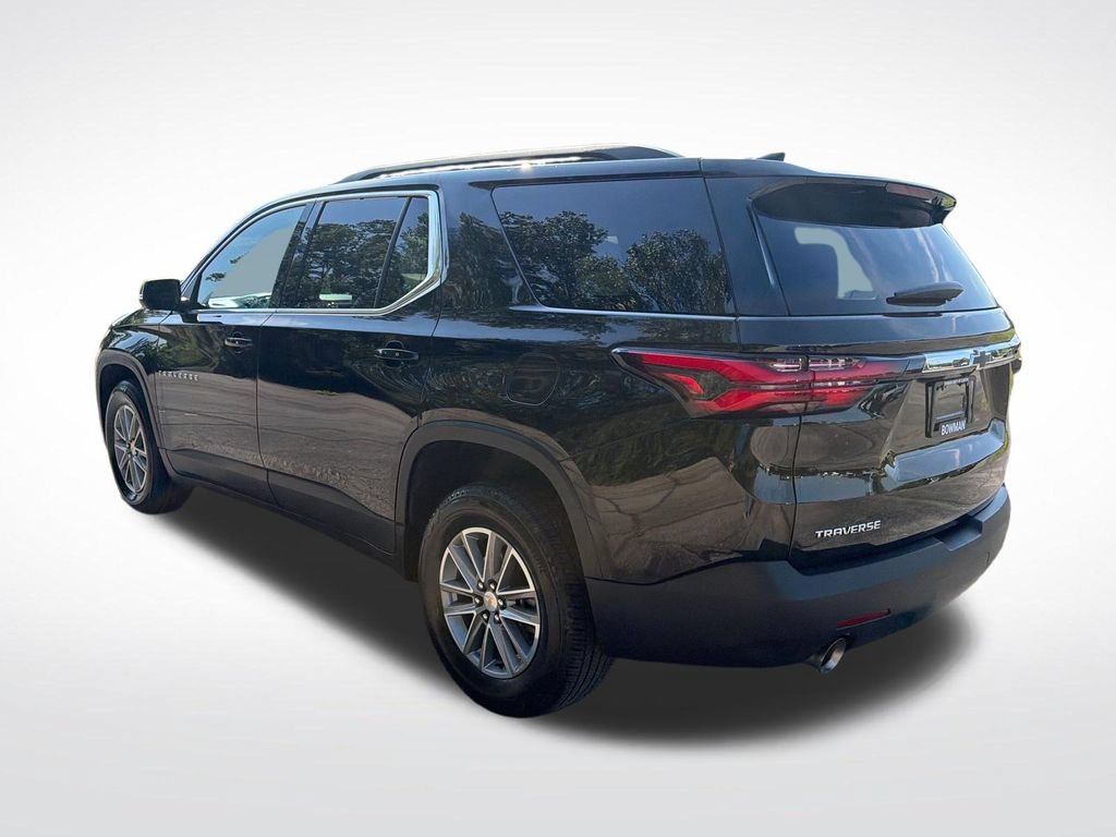 Used 2023 Chevrolet Traverse LT FWD image 3