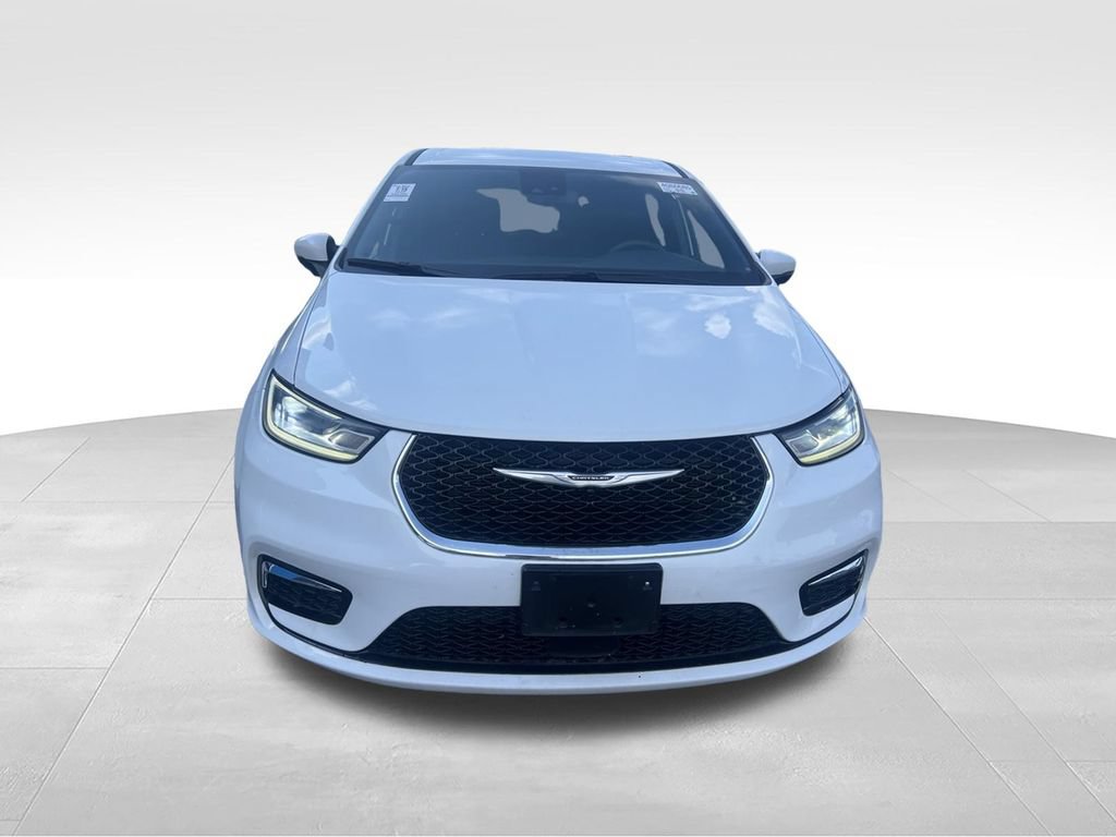 Used 2023 Chrysler Pacifica Touring FWD image 23