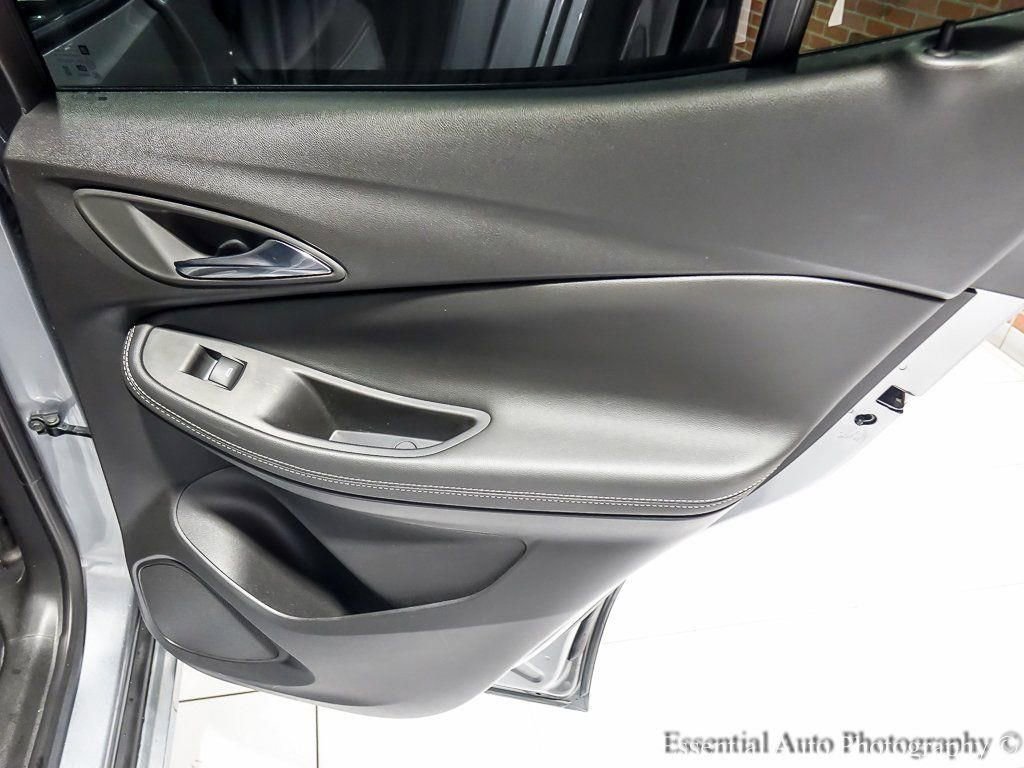 Used 2023 Buick Encore GX Select w/ Sport Touring Package image 28