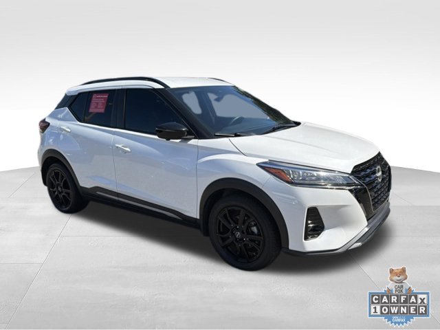 Certified 2023 Nissan Kicks SR FWD image 8