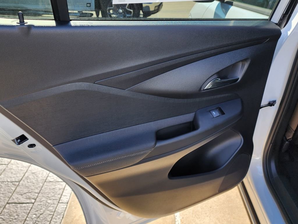 New 2026 Buick Envista Avenir FWD image 39