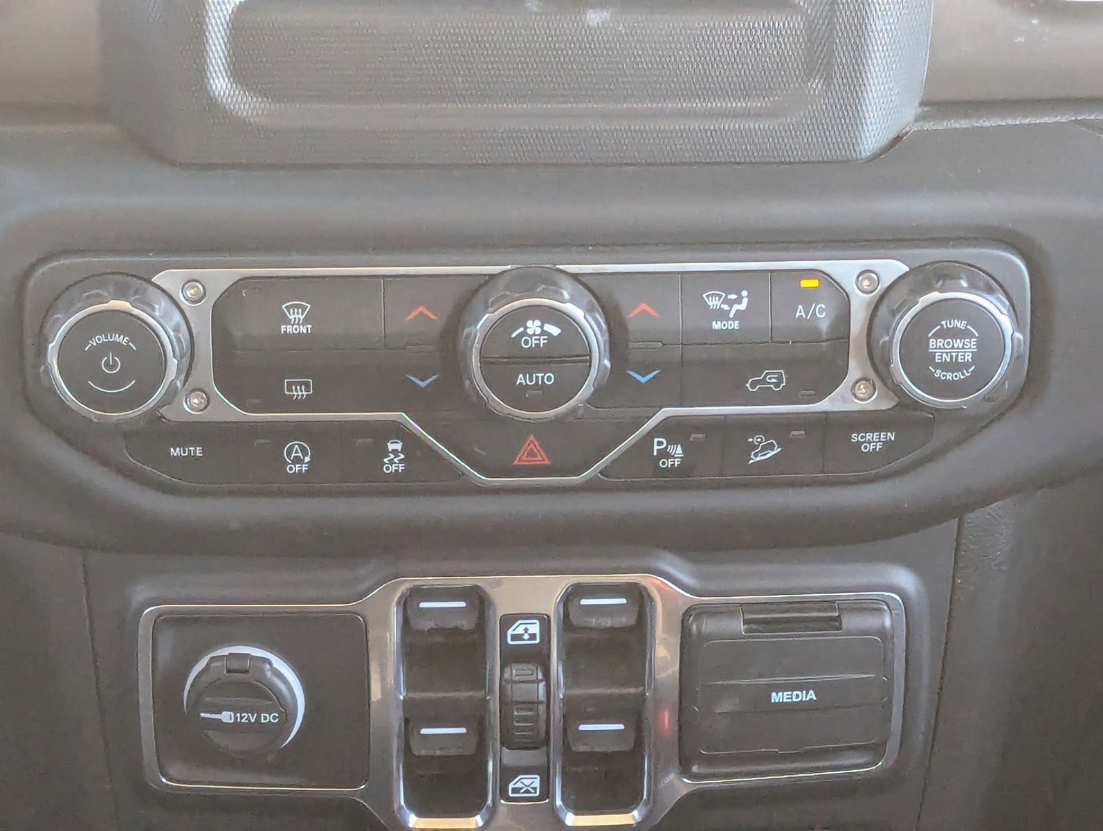 Used 2020 Jeep Wrangler Unlimited Sport image 20